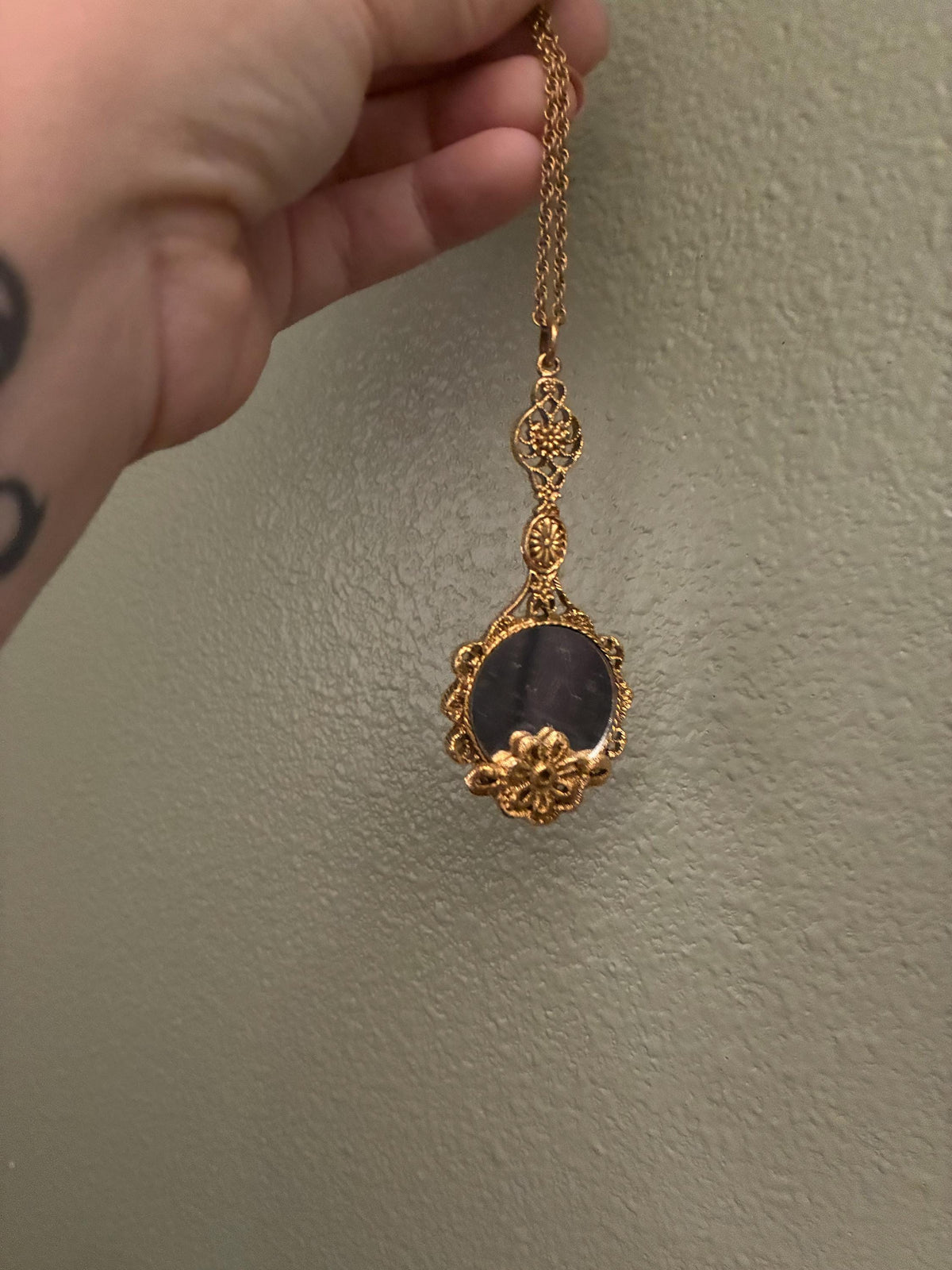 Pendulum Reading Video, Yes/No Question, Heirloom Mirror Divination (24 Hour Delivery)